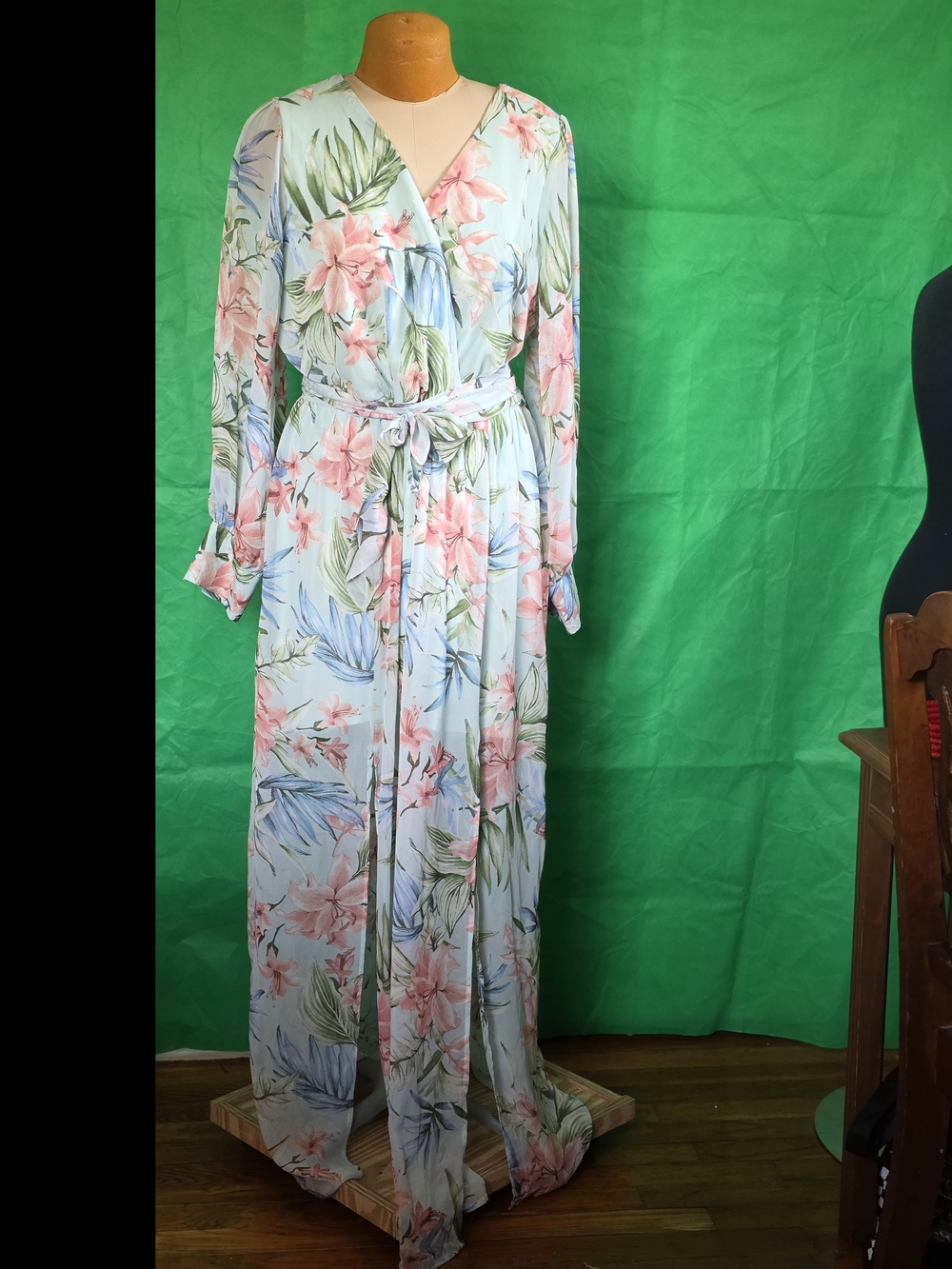 Magnolia Curve 1X Floral Long Sleeve Maxi Dress with Belt Romantic Event Wedding